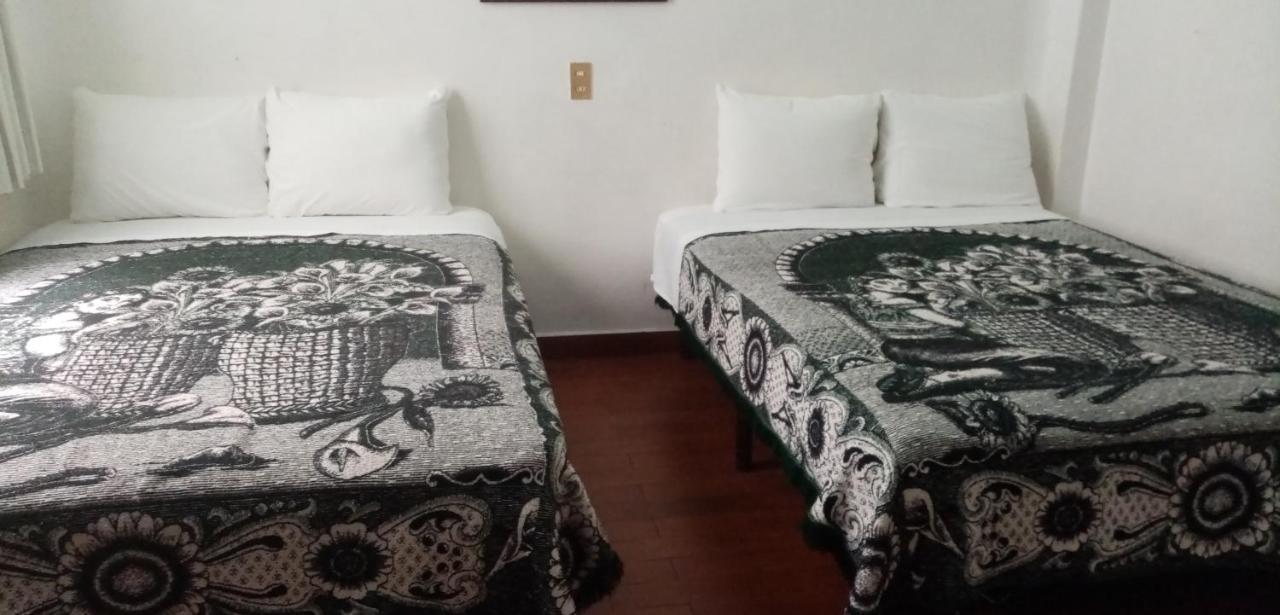 Nueva York Hotell Guadalajara Exteriör bild